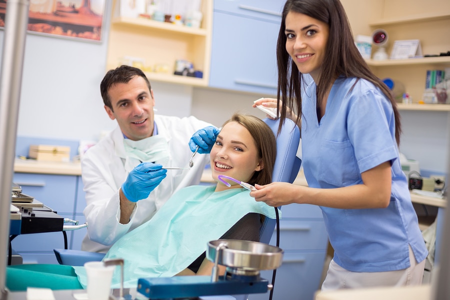 Why is it Necessary for Everyone to Visit Their Dentist Regularly?