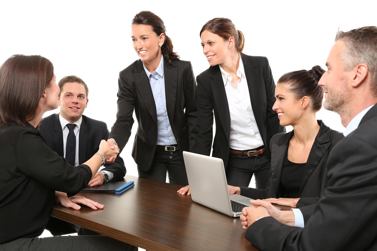 Immediate Cash Solutions: Discovering Loan Services Available 24/7